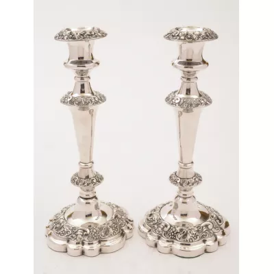 Antikes Paar versilberter Kerzenleuchter / Silver Plated Candlesticks, ca 1920