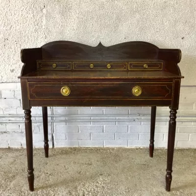 Antiker Regency Schreibtisch aus Weichholz mit originaler Maserierung in Palisanderoptik, ca 1820