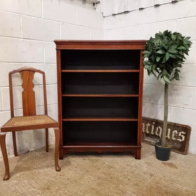 Antikes edwardian Mahagoni offenes Bücherregal um 1900