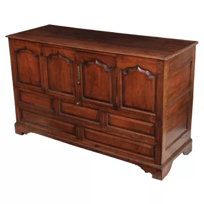 massiver Eichenschrank antik 