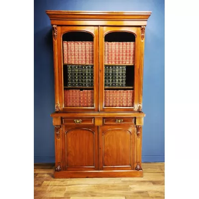 antikes Nussbaumbücherregal viktorianischer Stil um 1870