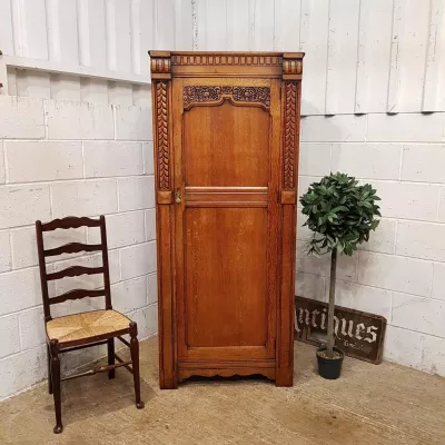 Antiker geschnitzter Eichenflurschrank , Hall Wardrobe, ca. 1920