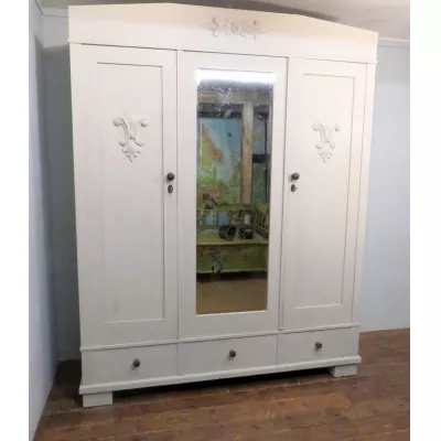 antiker bemalter Kiefernkleiderschrank, Spiegelkleiderschrank um 1900 