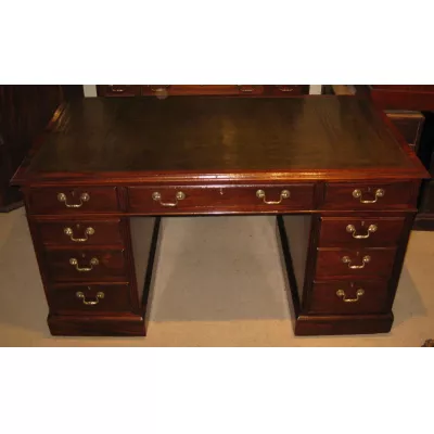 Antiker spät viktorianischer Mahagoni-Pedestal Desk Schreibtisch von 1900