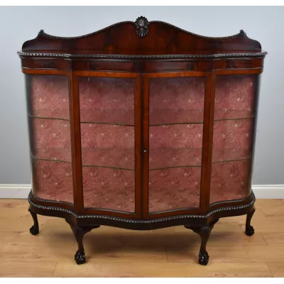Chippendale style Serpentinen Front Vitrine Mahagoni Glasvitrine antik ca. 1890