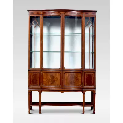 Antike edwardianische Bowfront Mahagonivitrine