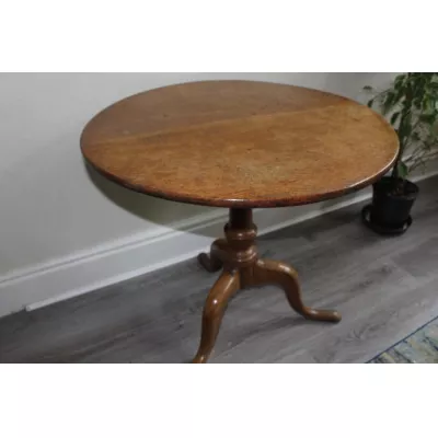 George III Tisch rund, aus Eichenholz mit kippbarer Tischplatte antik ca. 1890