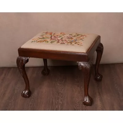 Antiker Hocker aus Mahagoni