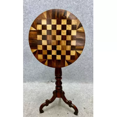 Antiker Inlaid Schach-Beistell Tisch aus verschieden Holzarten 