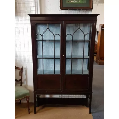 Antike edwardianische Vitrine aus massivem Mahagoni