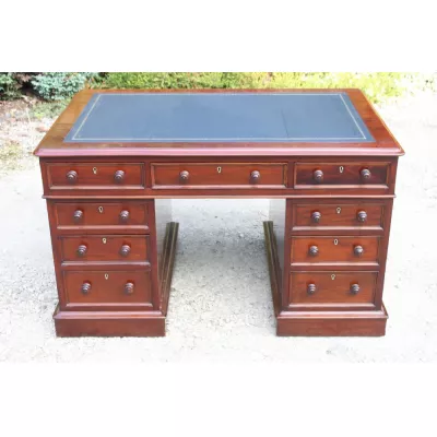 Antiker Pedestal Desk aus Mahagoni Massivholz englisch 1850