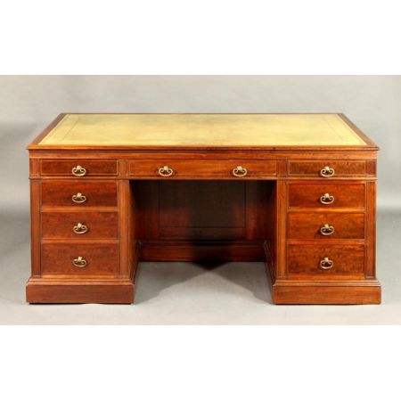 Antiker Pedestal Desk aus Mahagoni Massivholz 1840