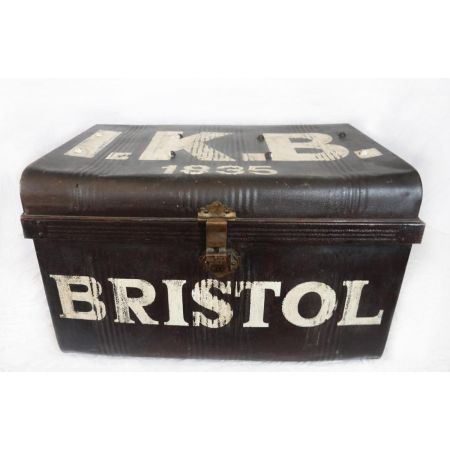 Antike Bristol i.k.b trunk/Truhe aus Metall