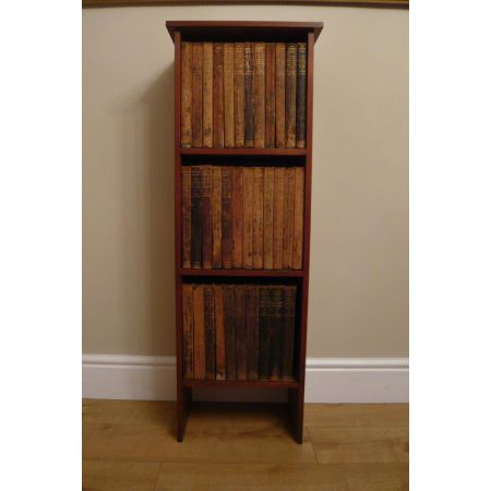 Antiker Bücherschrank aus Kiefern Massivholz mit Kopien der Enclopaedia Britannica