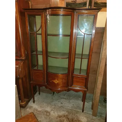 Antike Inlaid Bowfront Vitrine aus Mahagoni