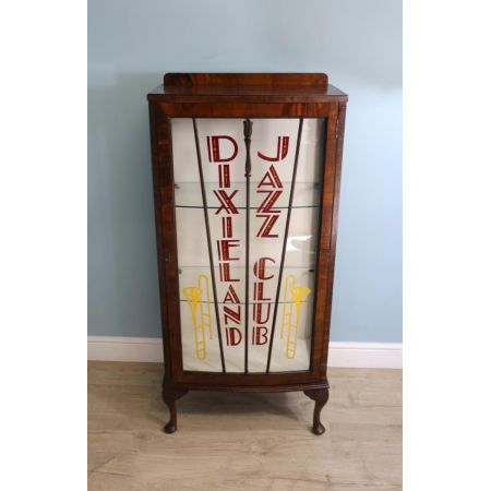 Vintage Dixieland Jazz Club Vitrine mit Bogenfront 