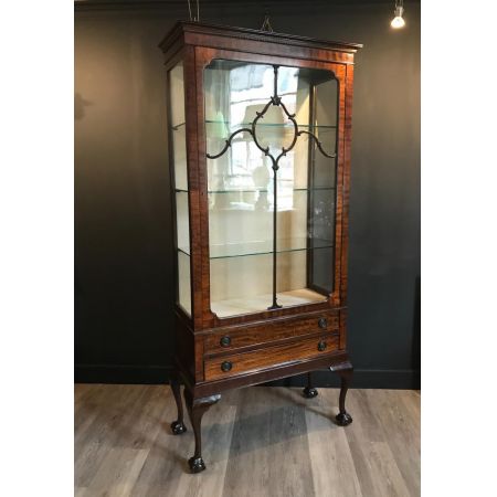 George lll Revival Vitrine