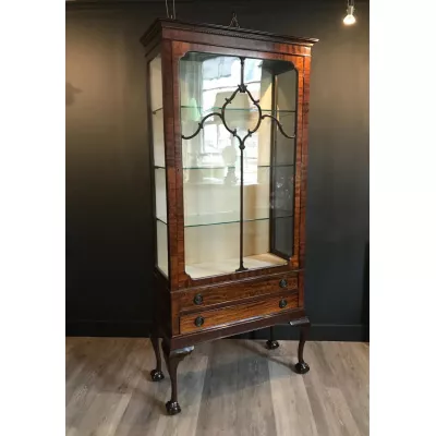 George lll Revival Vitrine