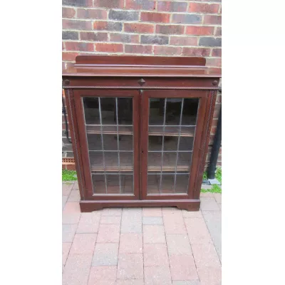 Vitrine aus Eiche mit Bleiverglasung, ca. 1930