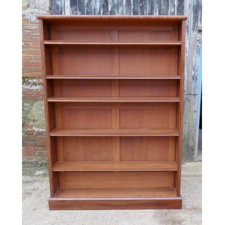 Offenes viktorianisches Bookcase