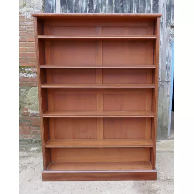 Offenes viktorianisches Bookcase