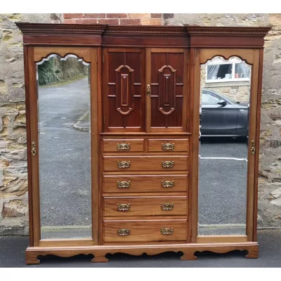large edwardian walnut breakfront princess wardrobe 1910 Jh.