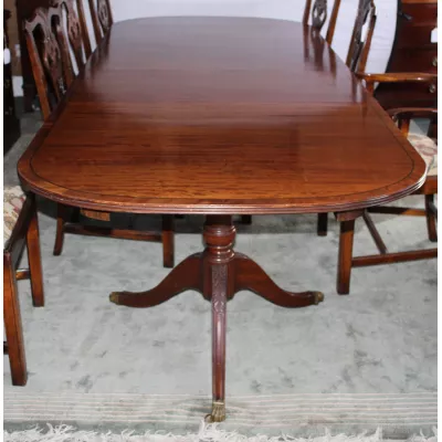 Großer Twin Pillar Dining Table, original antik, ca.1930