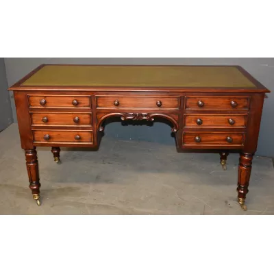 Antiker mahagoni Kneehole Desk