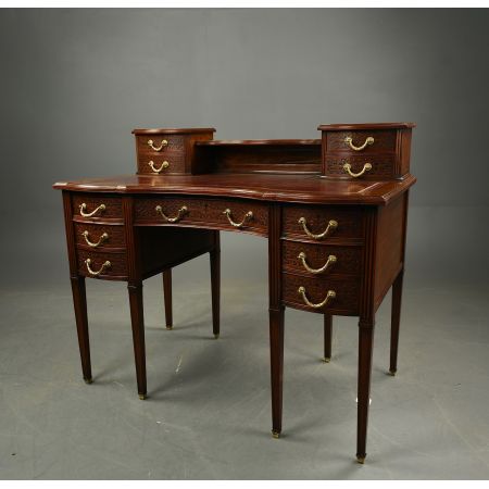 Edwards & Roberts Mahagoni Ladys Desk