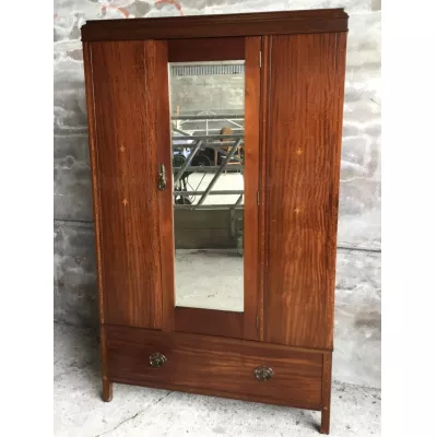 Edwardianischer Kleiderschrank aus Mahagoniholz mit eingebautem Spiegel