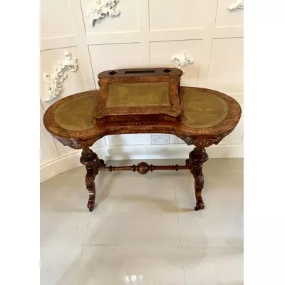 Viktorianischer Kidney Desk aus Wurzelholz