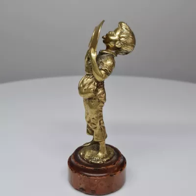 Englische vergoldete Bronzefigur vom Ende des 19. Jahrhunderts