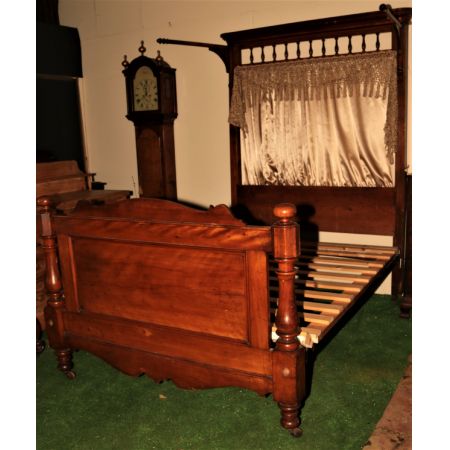 Antikes viktorianisches englisches Bett aus massivem Mahagoni