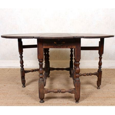 Gateleg table / Tisch aus Massiver Eiche