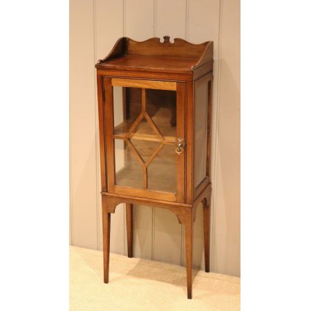 Verglaste Mahagoni Vitrine im Edwardian Stil