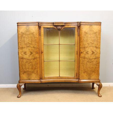 Antike Nussbaum-Vitrine / antique burr walnut side cabinet