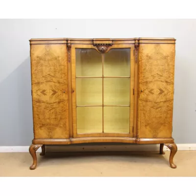 Antike Nussbaum-Vitrine / antique burr walnut side cabinet