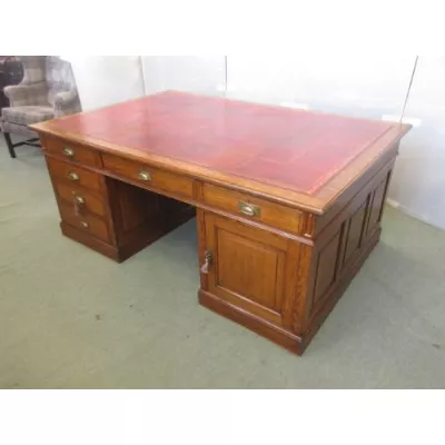 Antiker Schreibtisch / partners desk aus Eiche