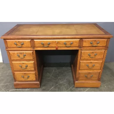 Antiker Viktorianischer Schreibtisch / drawer pedestal desk aus Eichenholz