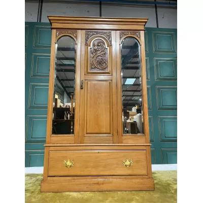 Edwardianische Kleiderschrank mit Spiegeltür