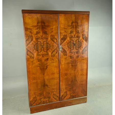 Art deco Kleiderschrank/ ca. 1920