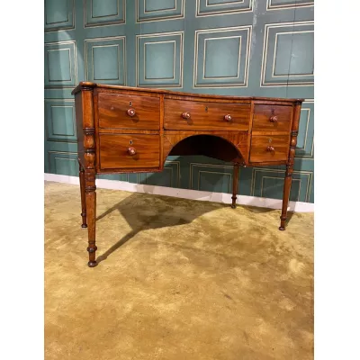 Antiker Schreibtisch / desk aus Mahagoni