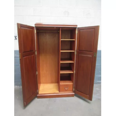 Antiker Mahagoni Schrank/ two door wardrobe