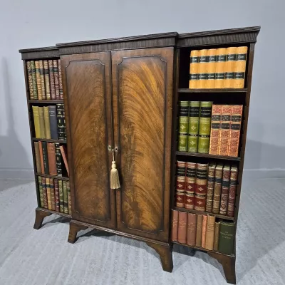 Kleiner Regency-Stil Breakfront-Bücherschrank – Edle Mahagoni-Bibliothek