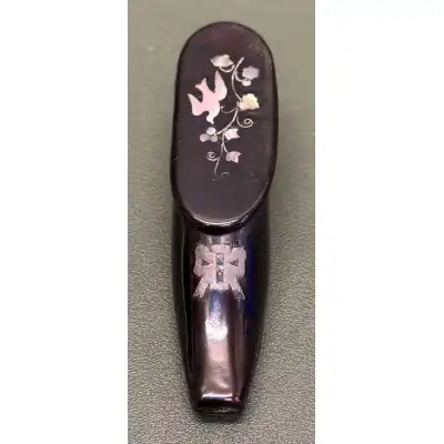 Antiker Papier-Maché Snuff Shoe mit MOP Vogel und Drahtarbeit – Spätes 18. - Frühes 19. Jahrhundert 