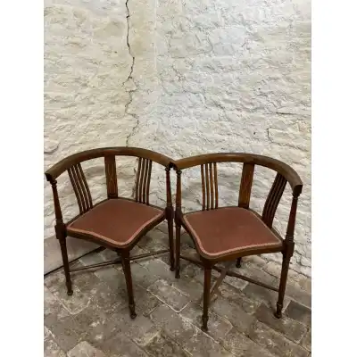 Paar edwardianische Mahagoni-Eckstühle 