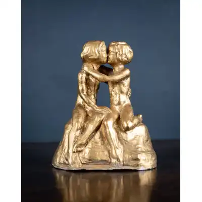 Gildierte Gips-Skulptur Der Kuss "The Kiss" – Signiert E. Bjurström 1939