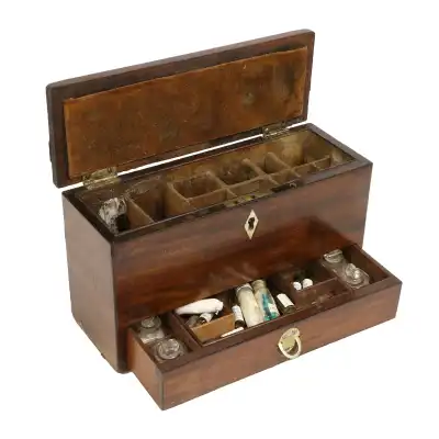 Antike Box aus Mahagoni