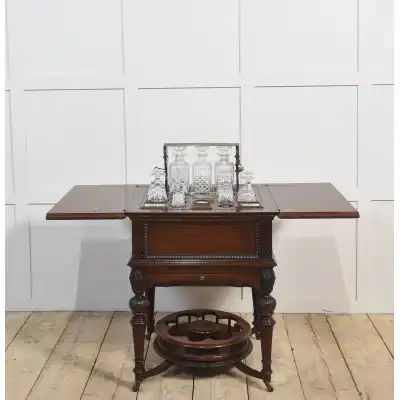 Antiker Mahagoni Getränkeschrank