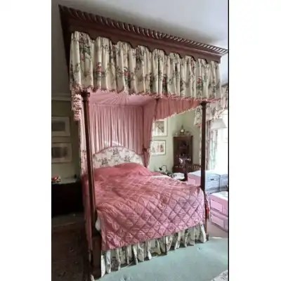 Antikes Bett mit vier Pfosten posterbed